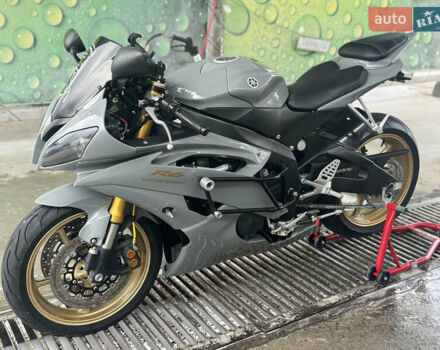 Серый Ямаха YZF R6, объемом двигателя 0.6 л и пробегом 383 тыс. км за 8800 $, фото 9 на Automoto.ua