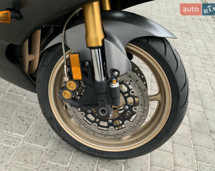 Серый Ямаха YZF R6, объемом двигателя 0.6 л и пробегом 48 тыс. км за 8000 $, фото 6 на Automoto.ua