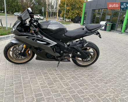 Серый Ямаха YZF R6, объемом двигателя 0.6 л и пробегом 48 тыс. км за 8000 $, фото 4 на Automoto.ua