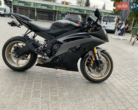Серый Ямаха YZF R6, объемом двигателя 0.6 л и пробегом 48 тыс. км за 8000 $, фото 1 на Automoto.ua