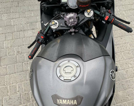Серый Ямаха YZF R6, объемом двигателя 0.6 л и пробегом 48 тыс. км за 8000 $, фото 11 на Automoto.ua
