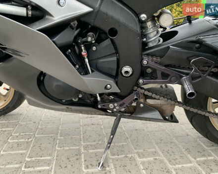 Серый Ямаха YZF R6, объемом двигателя 0.6 л и пробегом 48 тыс. км за 8000 $, фото 8 на Automoto.ua