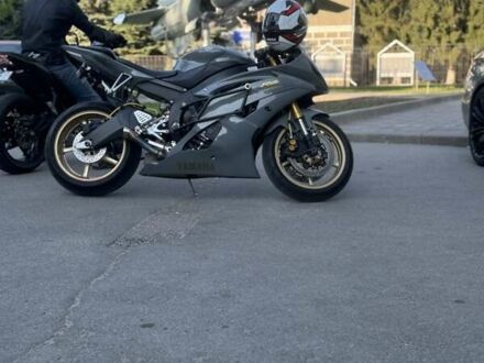 Ямаха YZF R6 2008 в Харькове на Automoto.ua Серый Ямаха YZF R6, объемом двигателя 0.6 л и пробегом 38 тыс. км за 8800 $, фото 1 на Automoto.ua