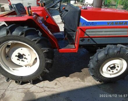 Красный Янмар F24D, объемом двигателя 1400 л и пробегом 1300 тыс. км за 5800 $, фото 1 на Automoto.ua