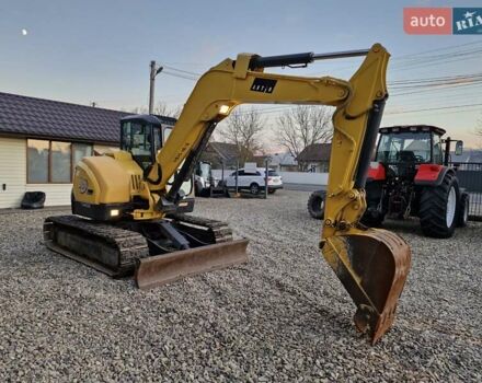 Желтый Янмар VIO 70, объемом двигателя 0 л и пробегом 290 тыс. км за 40698 $, фото 3 на Automoto.ua