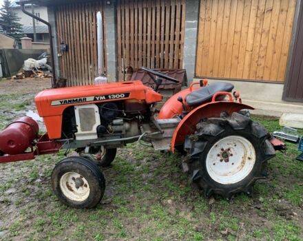 Червоний Янмар YM 1300, об'ємом двигуна 0.5 л та пробігом 100 тис. км за 2300 $, фото 1 на Automoto.ua