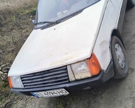 Белый ЗАЗ 1102 Таврия, объемом двигателя 1.1 л и пробегом 300 тыс. км за 402 $, фото 2 на Automoto.ua