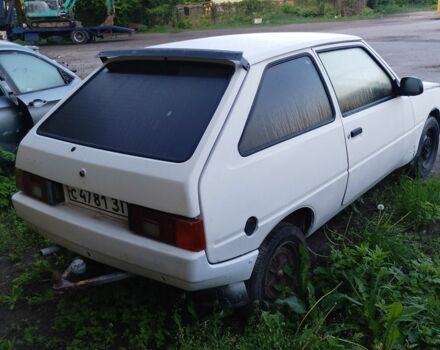 Белый ЗАЗ 1102 Таврия, объемом двигателя 1 л и пробегом 200 тыс. км за 346 $, фото 2 на Automoto.ua