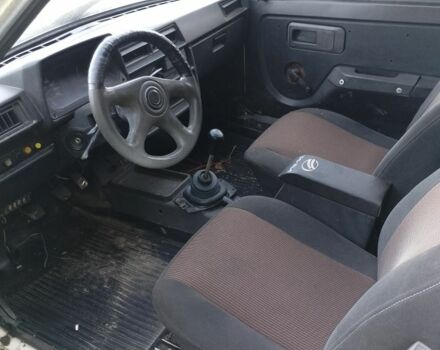 Белый ЗАЗ 1102 Таврия, объемом двигателя 1 л и пробегом 200 тыс. км за 346 $, фото 4 на Automoto.ua