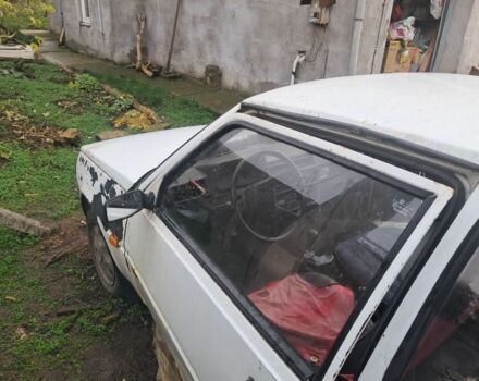 Белый ЗАЗ 1102 Таврия, объемом двигателя 1.1 л и пробегом 320 тыс. км за 189 $, фото 3 на Automoto.ua