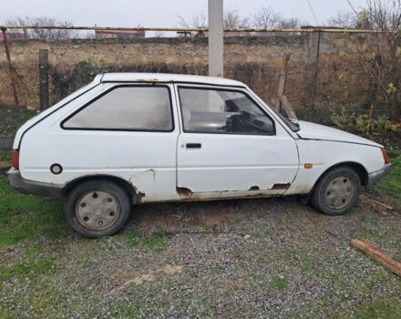 Белый ЗАЗ 1102 Таврия, объемом двигателя 1.1 л и пробегом 320 тыс. км за 189 $, фото 1 на Automoto.ua