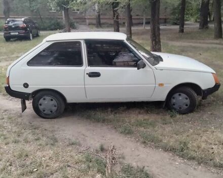 Белый ЗАЗ 1102 Таврия, объемом двигателя 1.09 л и пробегом 300 тыс. км за 1006 $, фото 2 на Automoto.ua