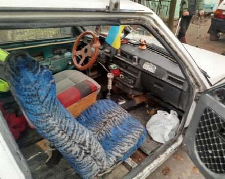 Белый ЗАЗ 1102 Таврия, объемом двигателя 1.1 л и пробегом 200 тыс. км за 832 $, фото 6 на Automoto.ua