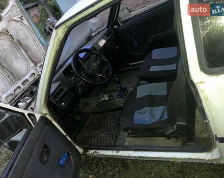Белый ЗАЗ 1102 Таврия, объемом двигателя 1.1 л и пробегом 600 тыс. км за 400 $, фото 3 на Automoto.ua