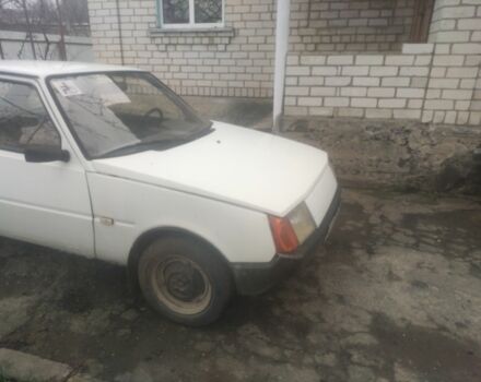 Белый ЗАЗ 1102 Таврия, объемом двигателя 1.1 л и пробегом 100 тыс. км за 475 $, фото 2 на Automoto.ua