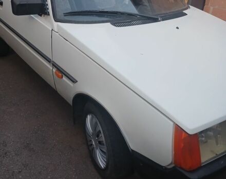 ЗАЗ 1102 Таврия 1992 в Кропивницком (Кировограде) на Automoto.ua Белый ЗАЗ 1102 Таврия, объемом двигателя 1.2 л и пробегом 100 тыс. км за 650 $, фото 5 на Automoto.ua
