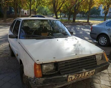 Белый ЗАЗ 1102 Таврия, объемом двигателя 1.1 л и пробегом 300 тыс. км за 605 $, фото 3 на Automoto.ua