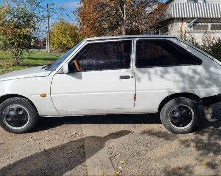 Белый ЗАЗ 1102 Таврия, объемом двигателя 1.1 л и пробегом 150 тыс. км за 750 $, фото 2 на Automoto.ua