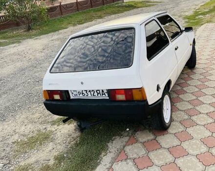 Белый ЗАЗ 1102 Таврия, объемом двигателя 1.1 л и пробегом 200 тыс. км за 677 $, фото 3 на Automoto.ua