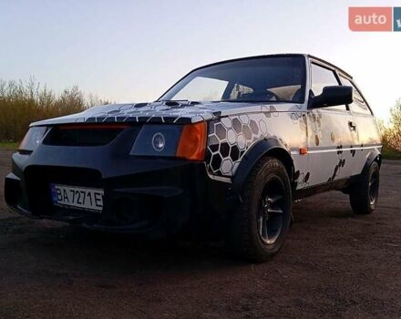 Белый ЗАЗ 1102 Таврия, объемом двигателя 1.1 л и пробегом 100 тыс. км за 1000 $, фото 7 на Automoto.ua