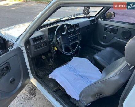 Белый ЗАЗ 1102 Таврия, объемом двигателя 1.1 л и пробегом 300 тыс. км за 900 $, фото 18 на Automoto.ua