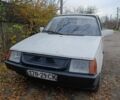 Белый ЗАЗ 1102 Таврия, объемом двигателя 1.1 л и пробегом 400 тыс. км за 357 $, фото 1 на Automoto.ua