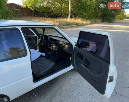 Белый ЗАЗ 1102 Таврия, объемом двигателя 1.1 л и пробегом 300 тыс. км за 900 $, фото 2 на Automoto.ua