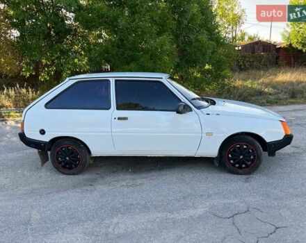 Белый ЗАЗ 1102 Таврия, объемом двигателя 1.1 л и пробегом 300 тыс. км за 900 $, фото 16 на Automoto.ua