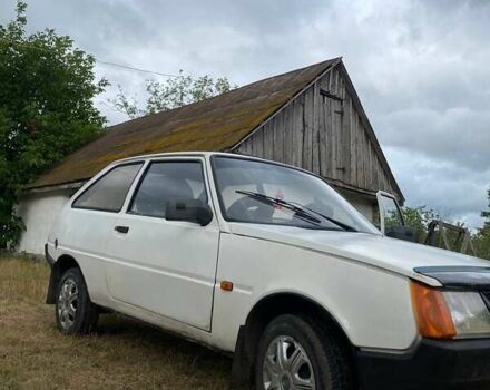 Белый ЗАЗ 1102 Таврия, объемом двигателя 1.1 л и пробегом 170 тыс. км за 606 $, фото 4 на Automoto.ua