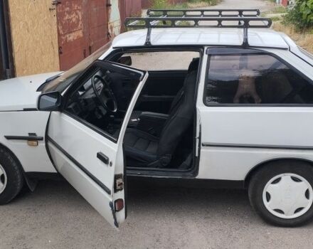 Белый ЗАЗ 1102 Таврия, объемом двигателя 1.1 л и пробегом 180 тыс. км за 800 $, фото 3 на Automoto.ua