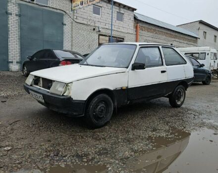 Белый ЗАЗ 1102 Таврия, объемом двигателя 1.1 л и пробегом 300 тыс. км за 405 $, фото 1 на Automoto.ua