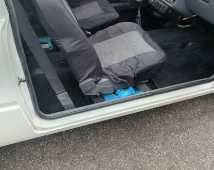 Белый ЗАЗ 1102 Таврия, объемом двигателя 1.1 л и пробегом 3 тыс. км за 1000 $, фото 5 на Automoto.ua