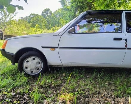 Белый ЗАЗ 1102 Таврия, объемом двигателя 1.2 л и пробегом 32 тыс. км за 900 $, фото 5 на Automoto.ua