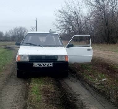 Белый ЗАЗ 1102 Таврия, объемом двигателя 0 л и пробегом 1 тыс. км за 356 $, фото 5 на Automoto.ua