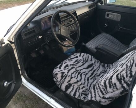 Білий ЗАЗ 1102 Таврія, об'ємом двигуна 1.1 л та пробігом 100 тис. км за 556 $, фото 3 на Automoto.ua