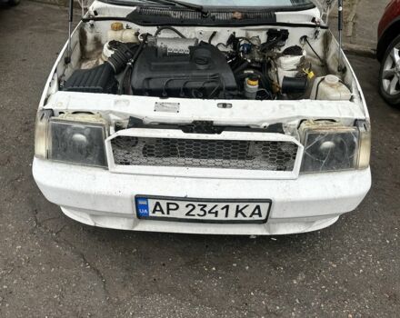 Белый ЗАЗ 1102 Таврия, объемом двигателя 1.1 л и пробегом 121 тыс. км за 1183 $, фото 7 на Automoto.ua