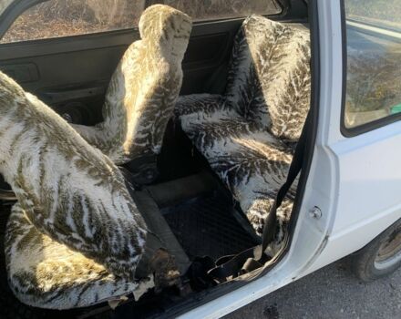 Білий ЗАЗ 1102 Таврія, об'ємом двигуна 1.3 л та пробігом 100 тис. км за 691 $, фото 5 на Automoto.ua