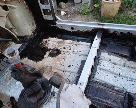 Белый ЗАЗ 1102 Таврия, объемом двигателя 1.1 л и пробегом 140 тыс. км за 1100 $, фото 7 на Automoto.ua