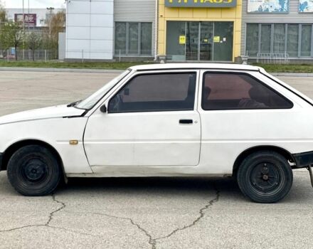 Белый ЗАЗ 1102 Таврия, объемом двигателя 1.1 л и пробегом 250 тыс. км за 400 $, фото 7 на Automoto.ua