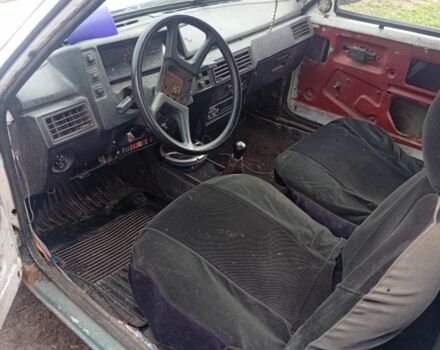 Белый ЗАЗ 1102 Таврия, объемом двигателя 1 л и пробегом 80 тыс. км за 239 $, фото 2 на Automoto.ua