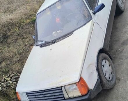 Белый ЗАЗ 1102 Таврия, объемом двигателя 1.1 л и пробегом 300 тыс. км за 402 $, фото 1 на Automoto.ua