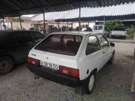 Белый ЗАЗ 1102 Таврия, объемом двигателя 1.1 л и пробегом 100 тыс. км за 400 $, фото 1 на Automoto.ua