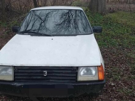 Белый ЗАЗ 1102 Таврия, объемом двигателя 1 л и пробегом 940 тыс. км за 600 $, фото 1 на Automoto.ua