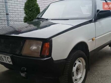 Белый ЗАЗ 1102 Таврия, объемом двигателя 1.09 л и пробегом 200 тыс. км за 1186 $, фото 1 на Automoto.ua