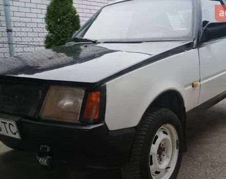 Белый ЗАЗ 1102 Таврия, объемом двигателя 1.09 л и пробегом 200 тыс. км за 1186 $, фото 1 на Automoto.ua