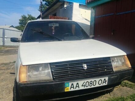ЗАЗ 1102 Таврия 1992 в Ладыжин на Automoto.ua Белый ЗАЗ 1102 Таврия, объемом двигателя 1.1 л и пробегом 300 тыс. км за 554 $, фото 1 на Automoto.ua
