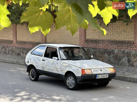 ЗАЗ 1102 Таврия 1992 в Луцке на Automoto.ua Белый ЗАЗ 1102 Таврия, объемом двигателя 1.1 л и пробегом 90 тыс. км за 550 $, фото 1 на Automoto.ua