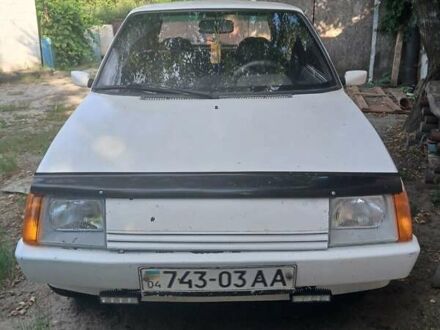 ЗАЗ 1102 Таврия 1992 в Новомосковске на Automoto.ua Белый ЗАЗ 1102 Таврия, объемом двигателя 1.1 л и пробегом 40 тыс. км за 1000 $, фото 1 на Automoto.ua