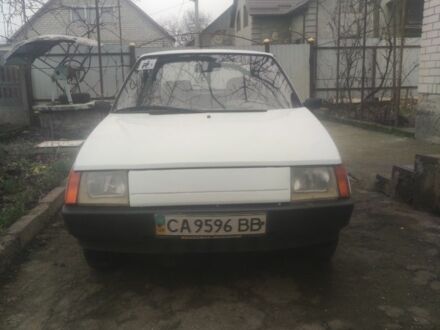 Белый ЗАЗ 1102 Таврия, объемом двигателя 1.1 л и пробегом 100 тыс. км за 475 $, фото 1 на Automoto.ua