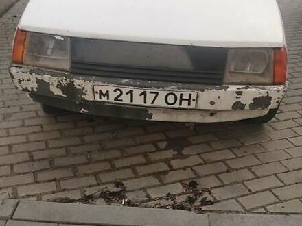 ЗАЗ 1102 Таврія 1992 у Тернополі на Automoto.ua Білий ЗАЗ 1102 Таврія, об'ємом двигуна 1.2 л та пробігом 160 тис. км за 361 $, фото 1 на Automoto.ua